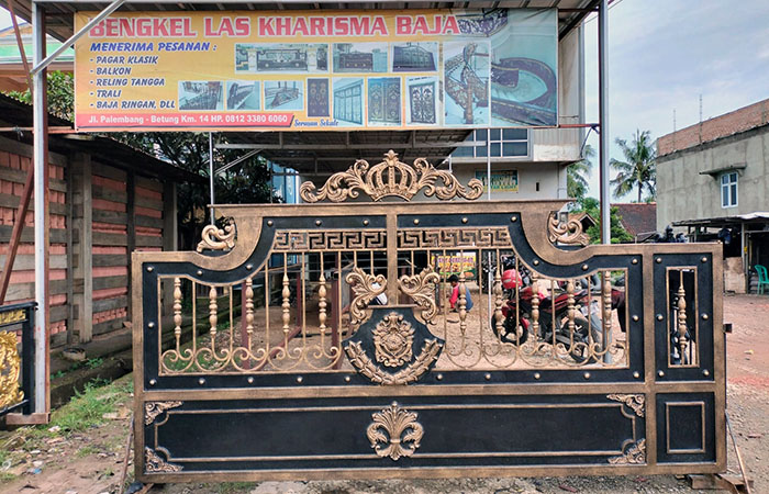 Pagar Klasik Palembang, Bengkel las Kharisma Baja, Jasa konstruksi dan bangunan. bengkel las, kharisma baja, pagar baja, pagar klasik, pagar balkon, reling tangga, tralis, baja ringan